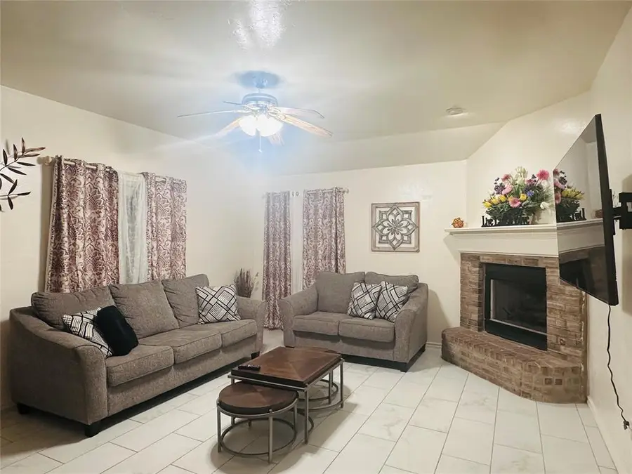 12917 Meadows Drive, Oklahoma City, OK 73120 - Image #3