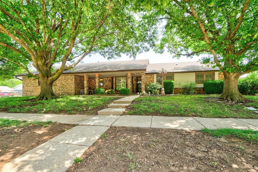 1707 Northcliff Avenue, Norman, OK 73071 BHGRE