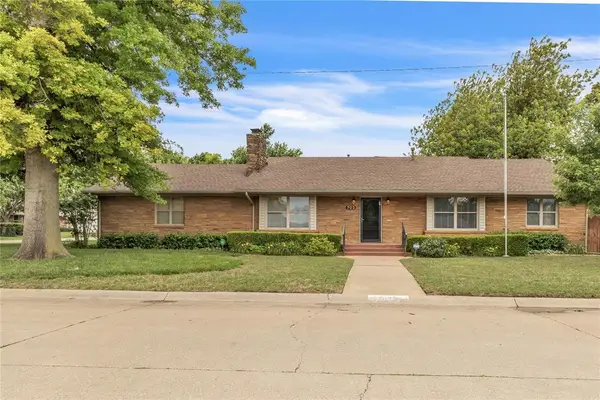 702 Kouba Drive, Yukon, OK 73099