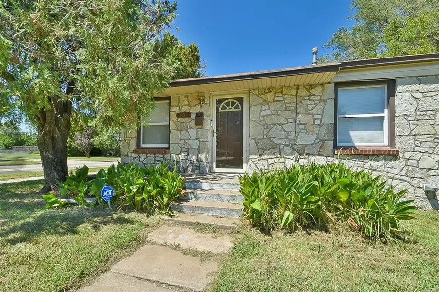 501 E Showalter Drive, Midwest City, OK 73110 - #3