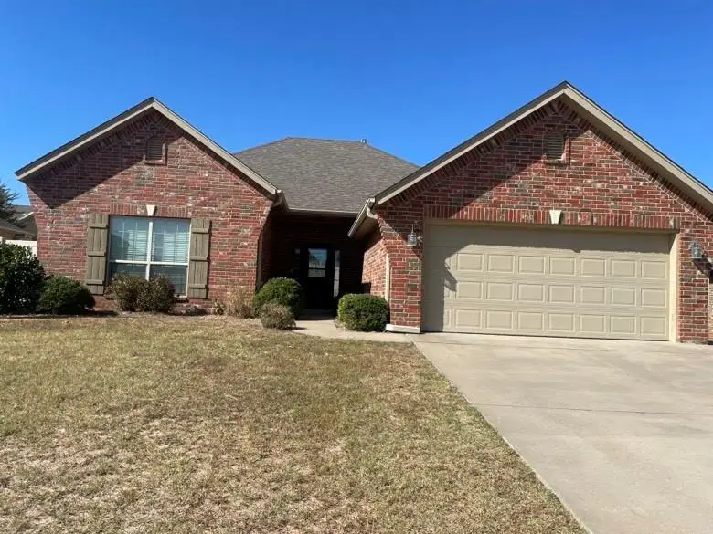 2016 Lantana Circle, Shawnee, OK 74804 - Image #1