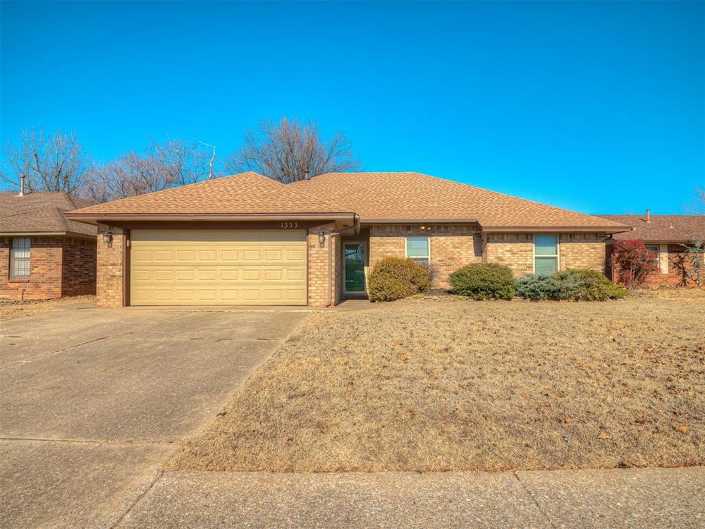1333 Chimney Hill Road, Yukon, OK 73099 - BHGRE