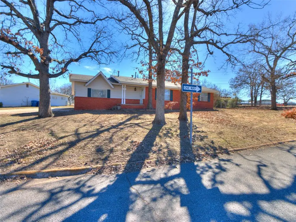 1274 Mcclurg Drive, Harrah, OK 73045 - Image #1