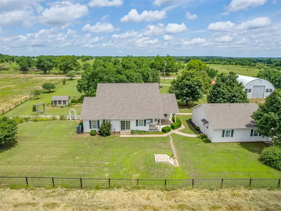 4919 E Lone Chimney Road, Glencoe, OK 74032 - Image #3
