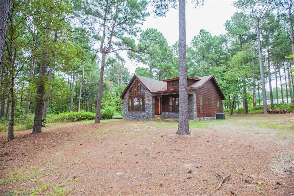 165 Huckleberry Trail, Broken Bow, OK 74728 - Image #1