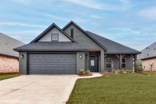 3325 Slate River Drive, Yukon, OK 73099