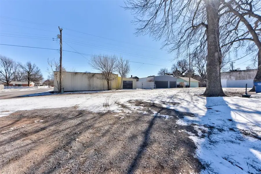 320 N Choctaw Avenue, El Reno, OK 73036 - Image #3