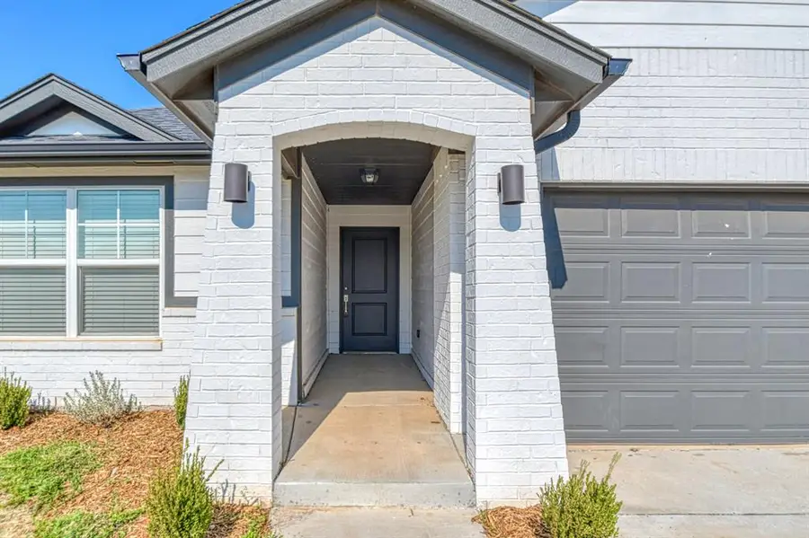 3313 Mount Nebo Drive, Yukon, OK 73099 - Image #3