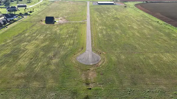 24122 E Harvest View Drive (1016) Road, Weatherford, OK 73096