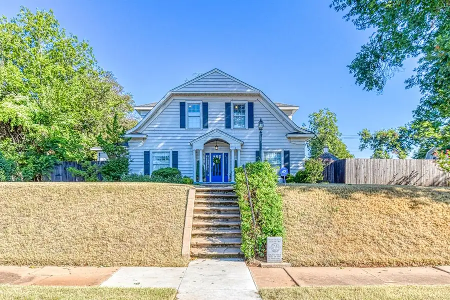 1016 W Kansas Avenue, Chickasha, OK 73018 - Image #2