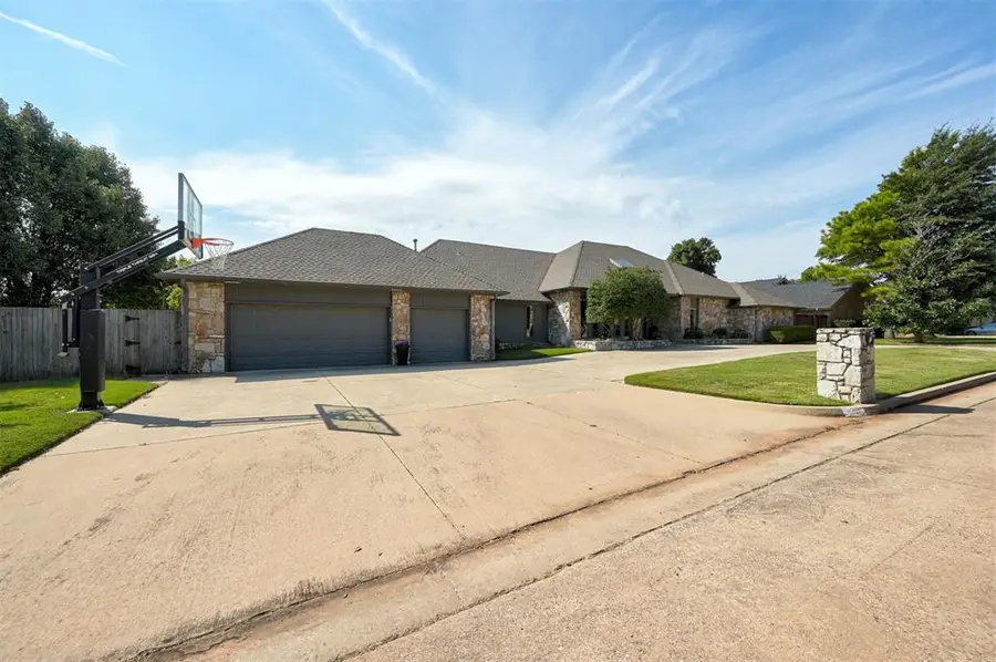 3200 Raintree Road, Oklahoma City, OK 73120 - Image #3