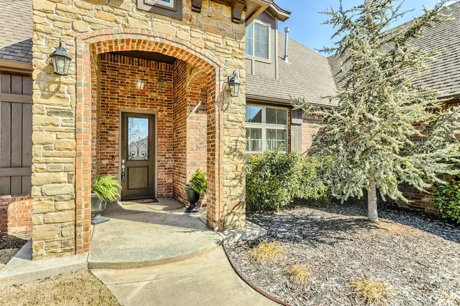 2241 W Mickey Drive, Mustang, OK 73064 - #2