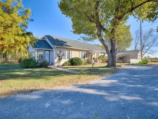 2108 E Rogers Street, El Reno, OK 73036