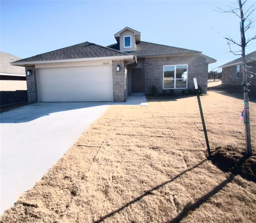 20674 Brush Creek Boulevard, Harrah, OK 73045 - Image #1