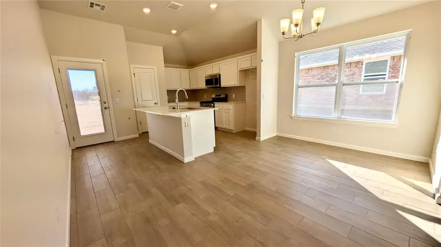 20674 Brush Creek Boulevard, Harrah, OK 73045 - Image #2