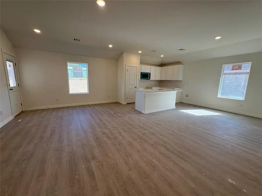 10120 Pennington Street, Harrah, OK 73045 - Image #3