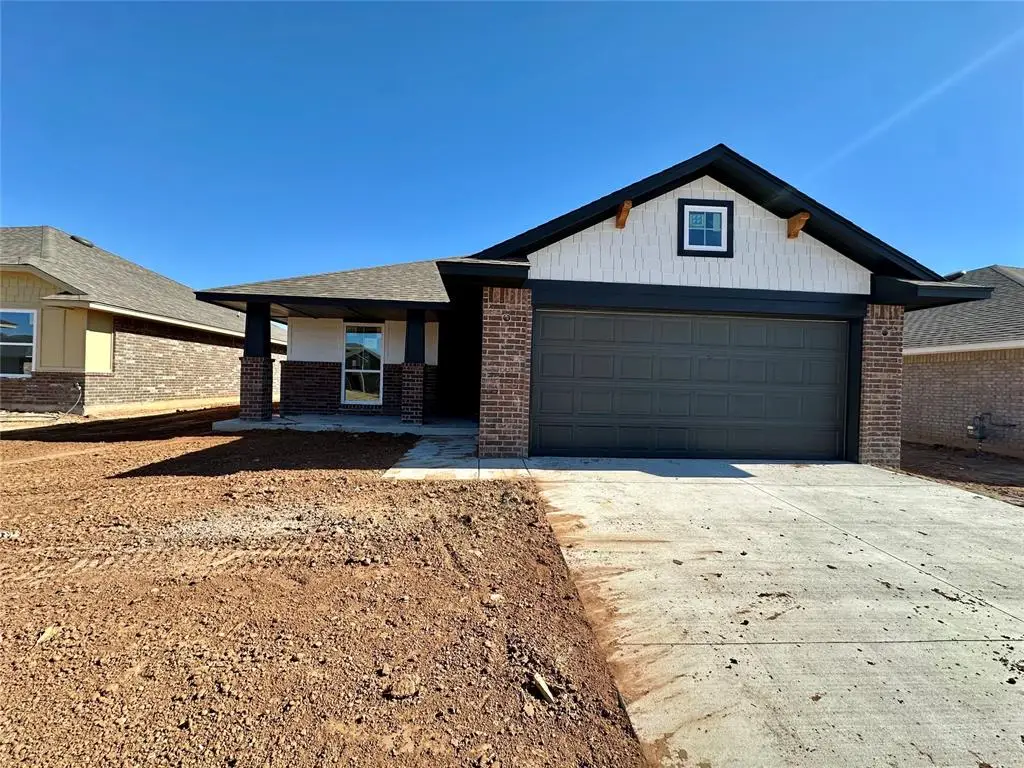 1012 Redwood Creek Drive, Yukon, OK 73099 - Image #1