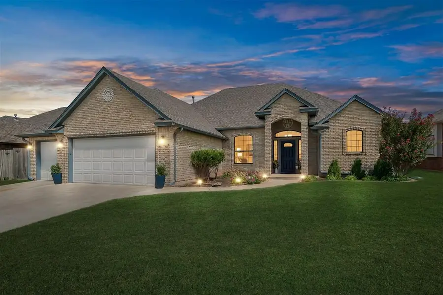 817 Tea Rose Drive, Yukon, OK 73099 - #2