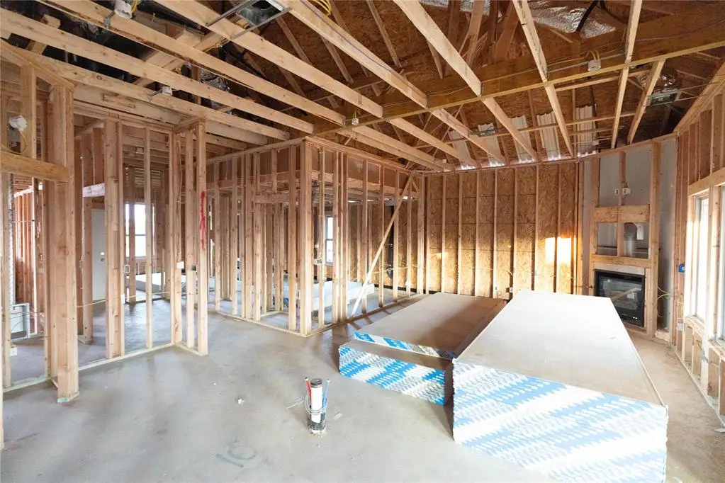 3724 Lynne Avenue, Edmond, OK 73012 - Image #1