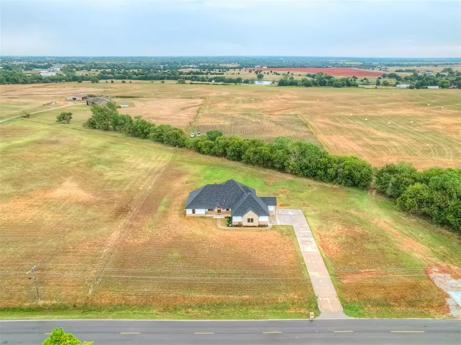 7000 S Cimarron Road, Mustang, OK 73064 - Image #2