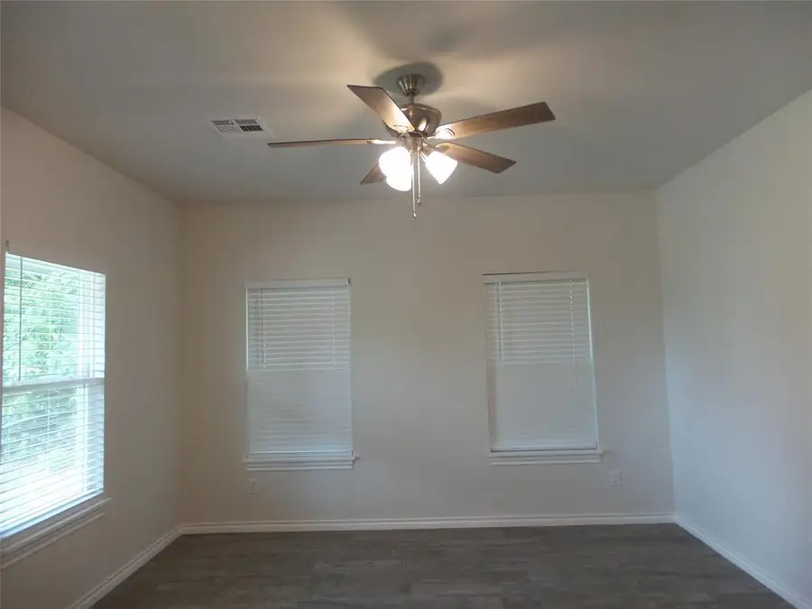 1737 NE 11th Street, Oklahoma City, OK 73117 - Image #3