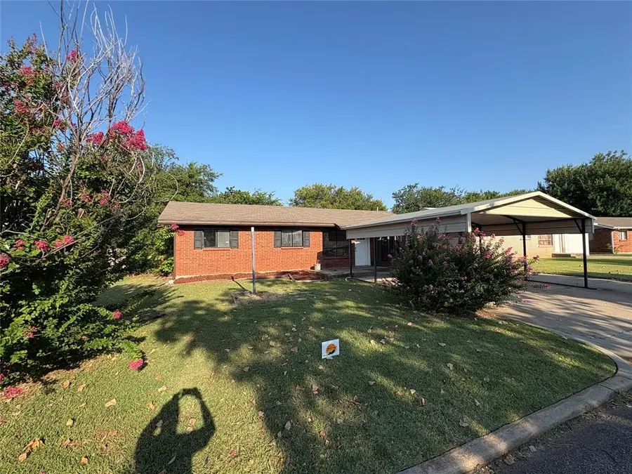 2605 Queensbury Road, Moore, OK 73160 - Image #3