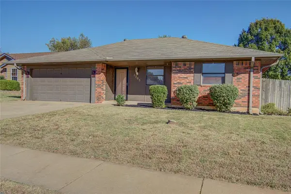 1705 SE 13th Street, Moore, OK 73160