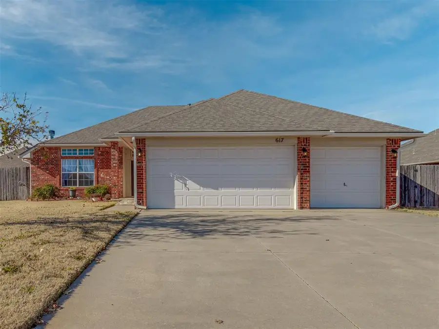 617 N White Tail Way, Mustang, OK 73064 - Image #3