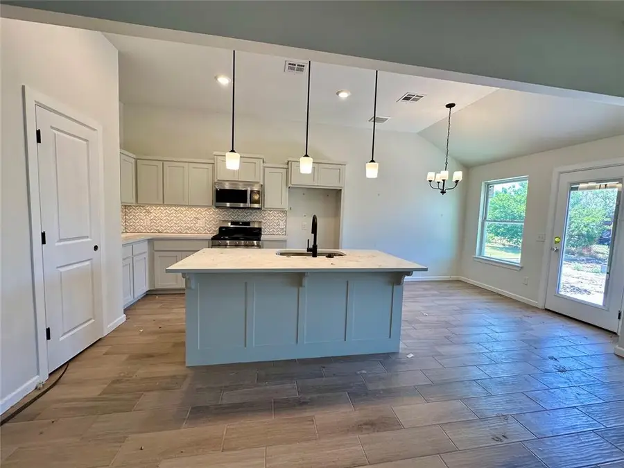 8704 NW 75th Street, Oklahoma City, OK 73132 - Image #2