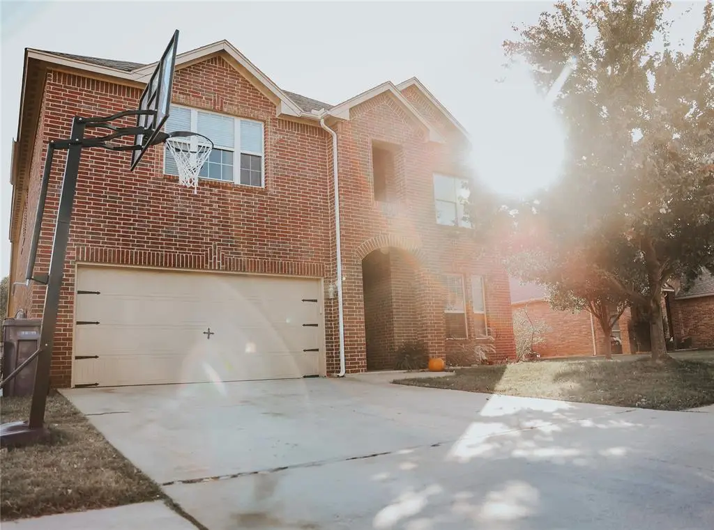 11008 SW 40th Street, Mustang, OK 73064 - Image #1