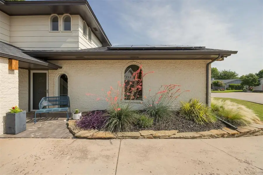 9209 Knightsbridge Road, Oklahoma City, OK 73132 - Image #2