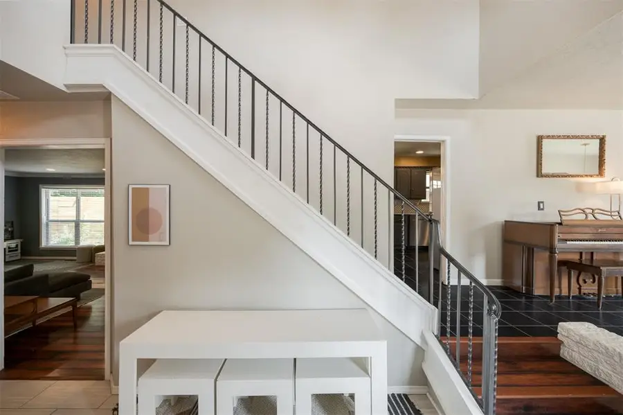 9209 Knightsbridge Road, Oklahoma City, OK 73132 - Image #3