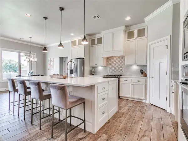 609 Newport Bridge Drive, Edmond, OK 73034