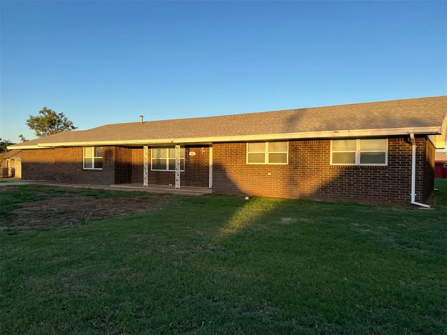 409 S Bruce Street, Carnegie, OK 73015 - Image #2