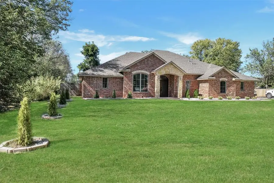 715 N Michigan Avenue, Mangum, OK 73554 - Image #3