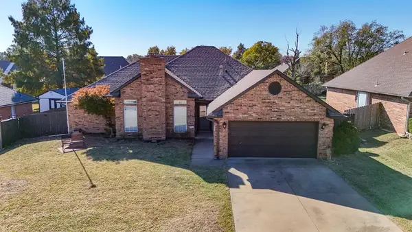 1305 Castle Creek Street, Shawnee, OK 74804