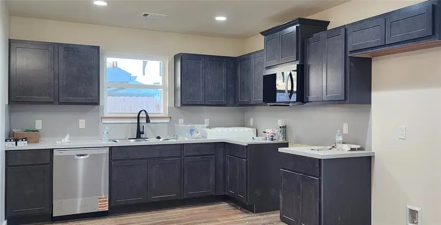 14648 Bedrock Lane, Yukon, OK 73099 - Image #2