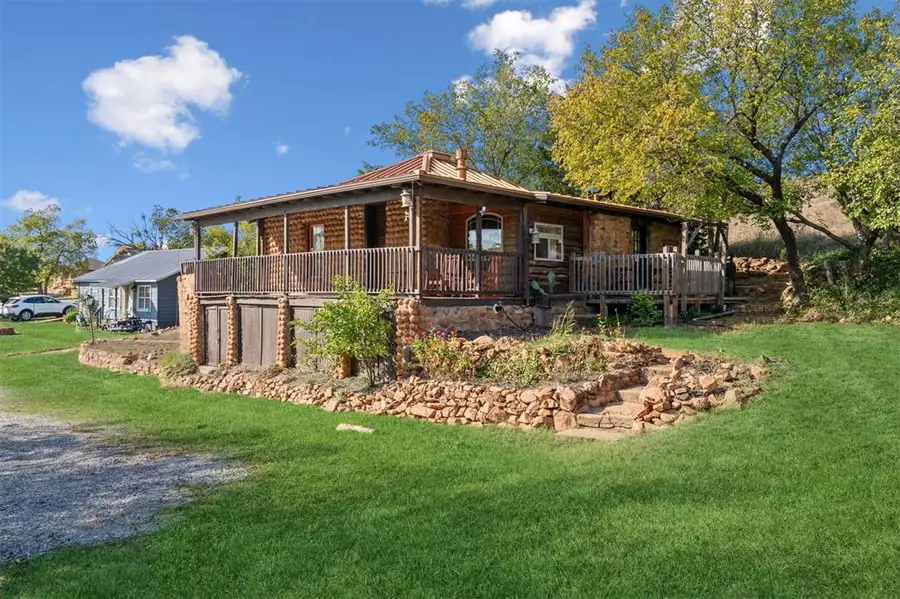 117 S Park Way Avenue, Medicine Park, OK 73557 - Image #2