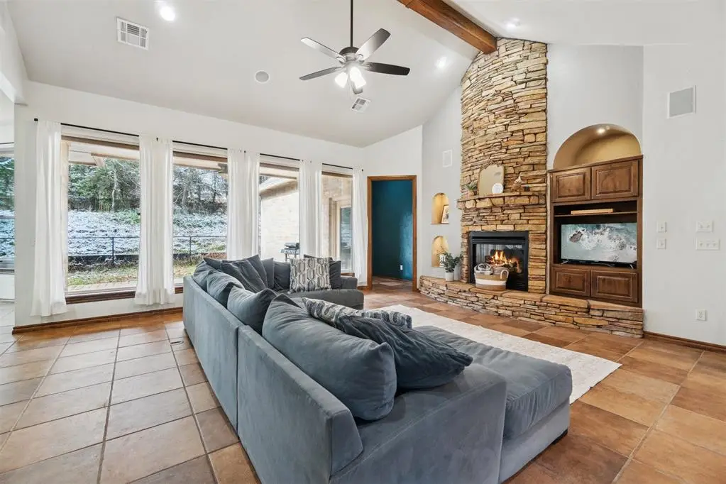 19416 Redbud Creek Circle, Harrah, OK 73045 - Image #1