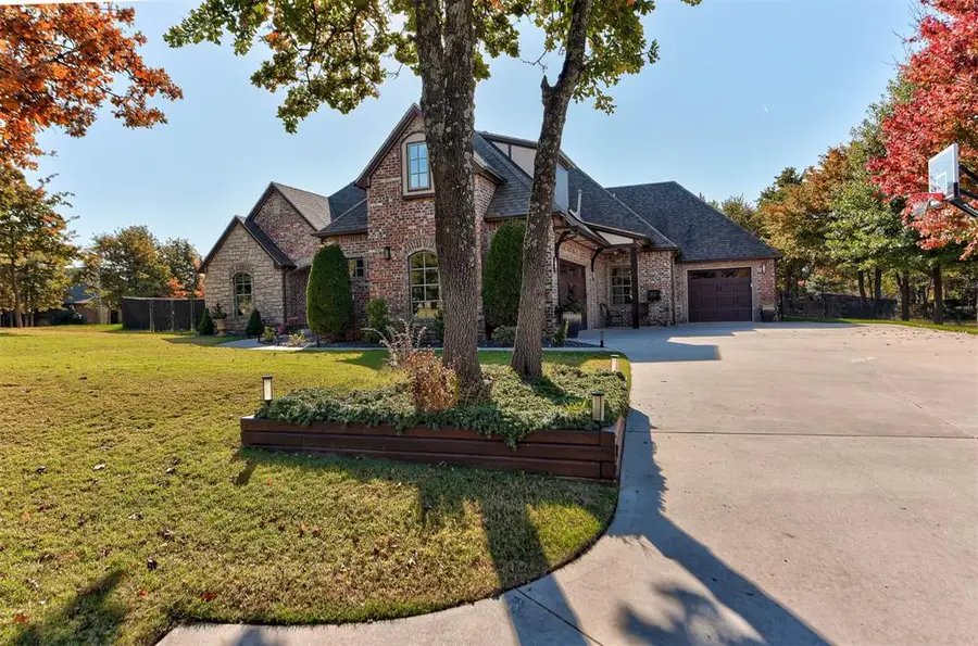 2651 Sedonia Court, Edmond, OK 73034 - Image #2