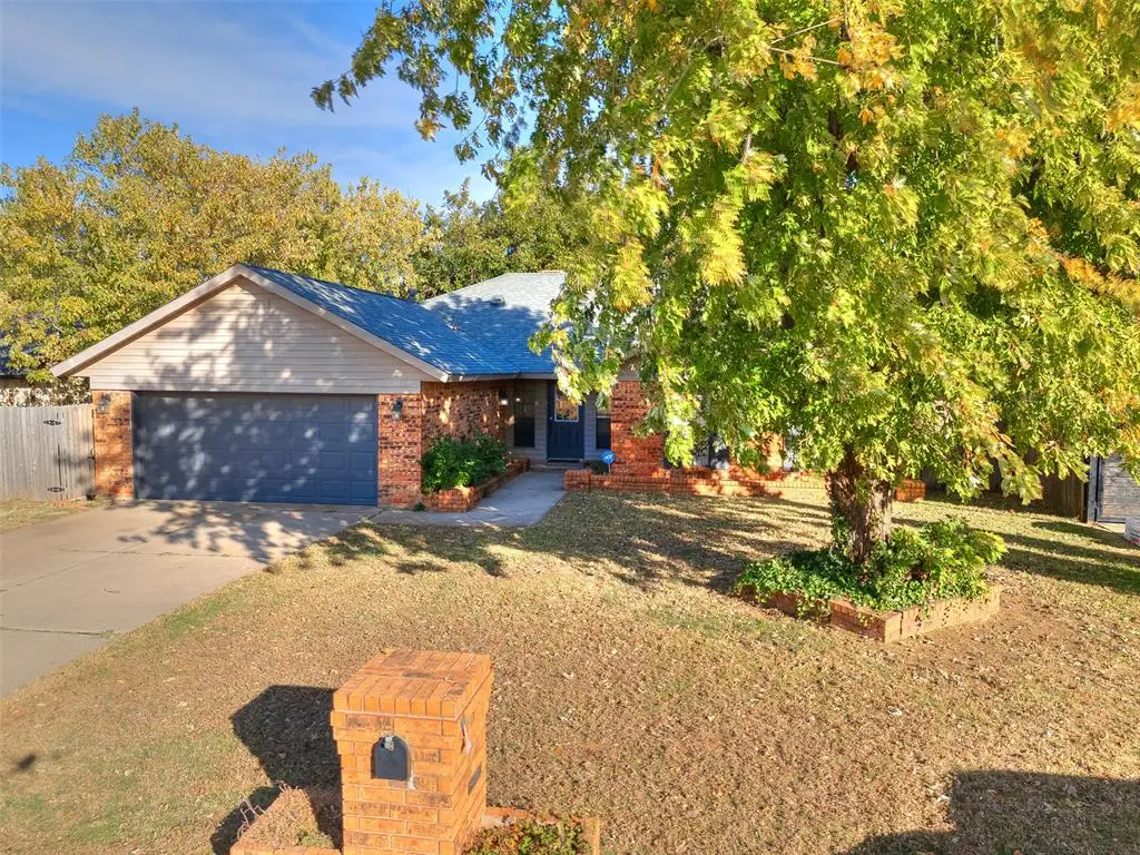 9204 Aaron Drive, Oklahoma City, OK 73132 - Image #1