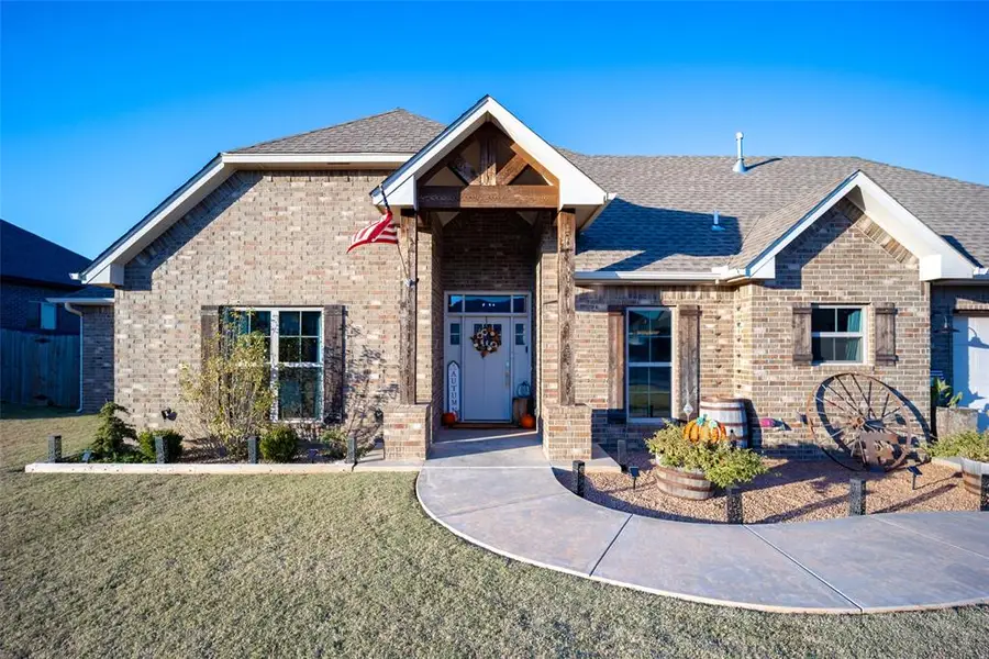 437 Isabella Drive, Blanchard, OK 73010 - Image #3