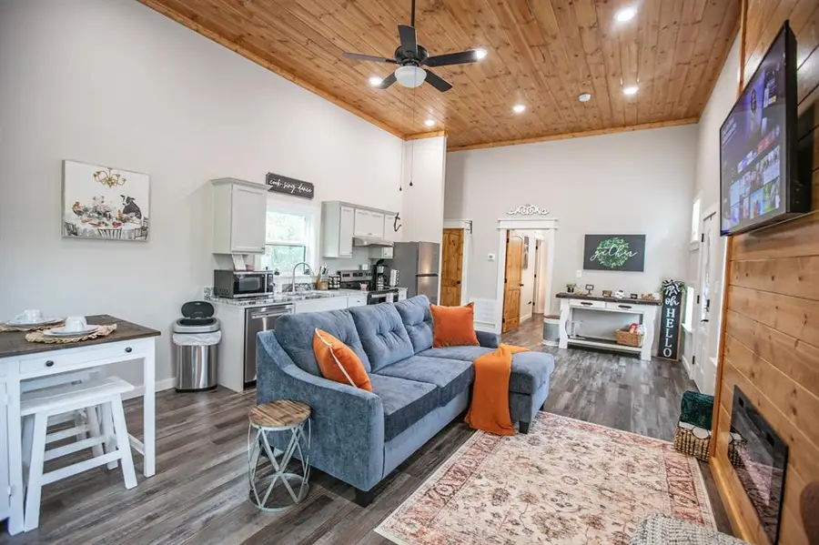 934 Lukfata Fork Trail, Broken Bow, OK 74728 - Image #3