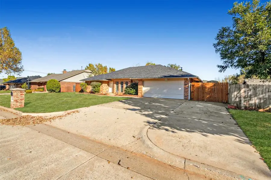 12116 Willow Way, Oklahoma City, OK 73162 - Image #3