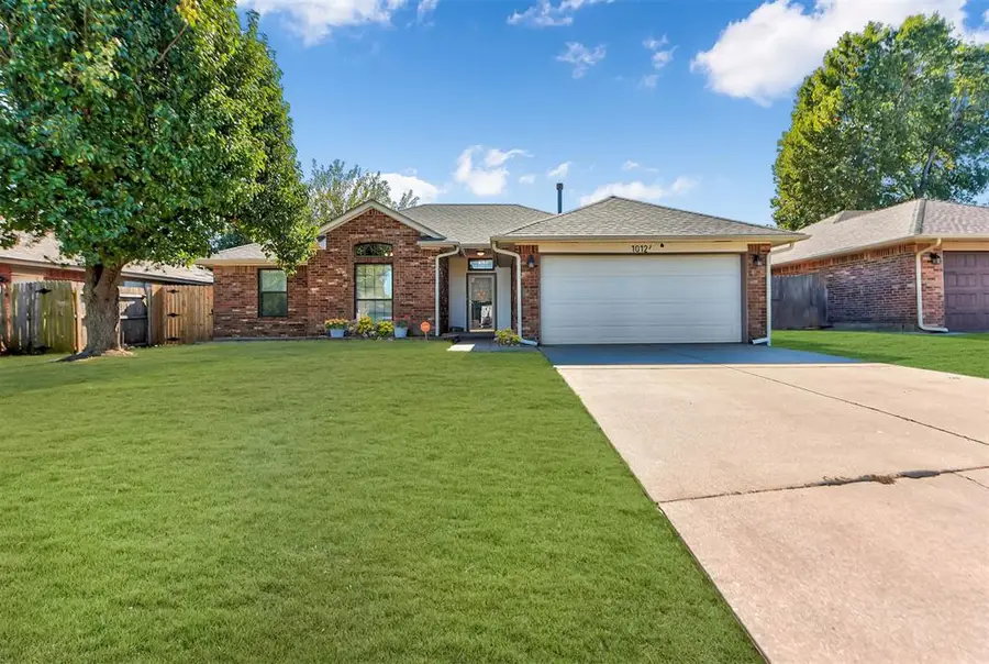 10124 Fairfax Lane, Yukon, OK 73099 - Image #2