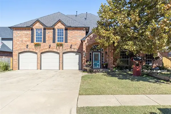 809 Preston Park Drive, Yukon, OK 73099