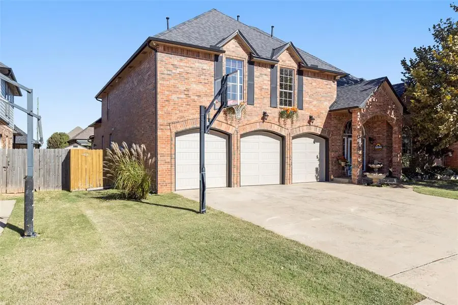 809 Preston Park Drive, Yukon, OK 73099 - Image #3