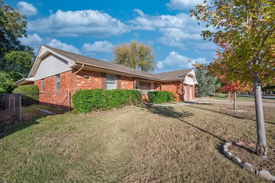 9509 N Georgia Avenue, The Village, OK 73120 - Image #2