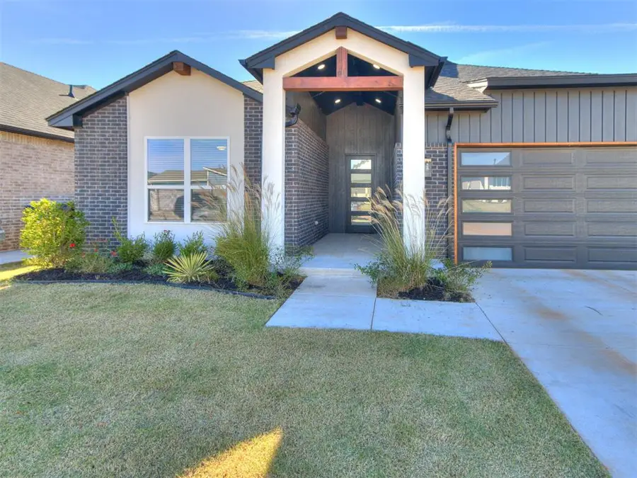 8012 NW 152nd Terrace, Edmond, OK 73013 - Image #2