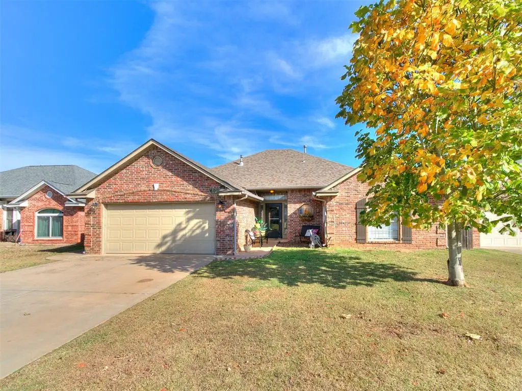 604 Loyd Lane, Moore, OK 73160 - Image #1